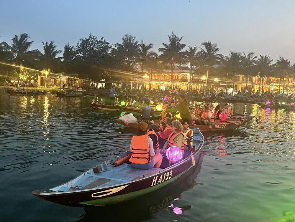 Da Nang/Hoi An: Coconut Village Boat and Hoi An City Tour 6