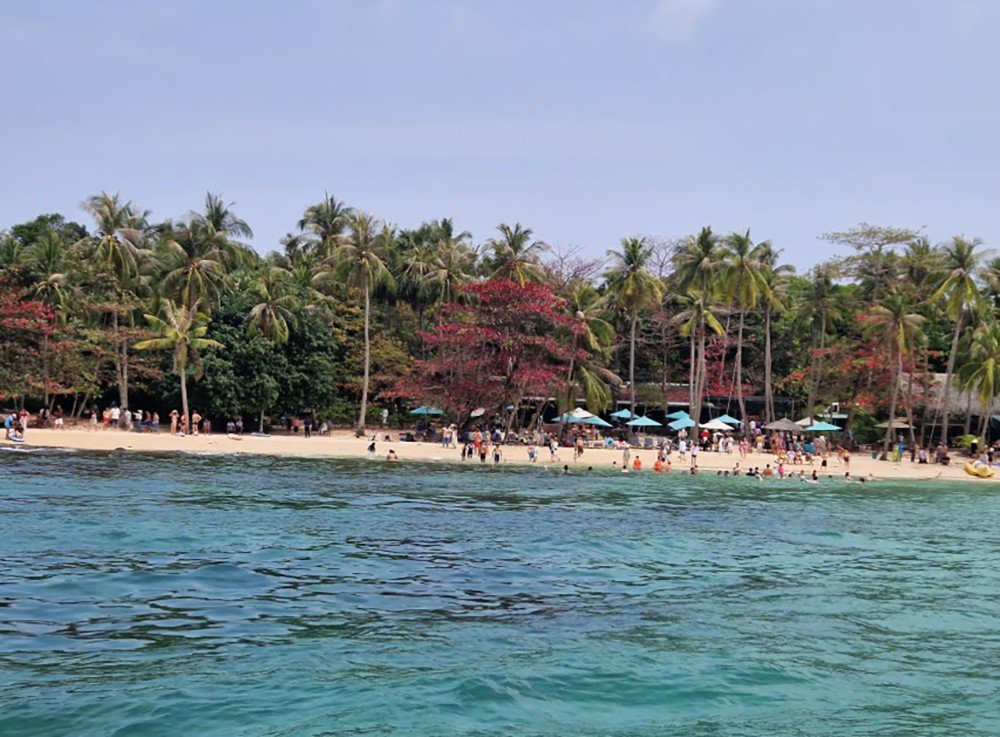 South Phu Quoc: Professional Speedboat Snorkeling Tour - Maximum 10 people 7