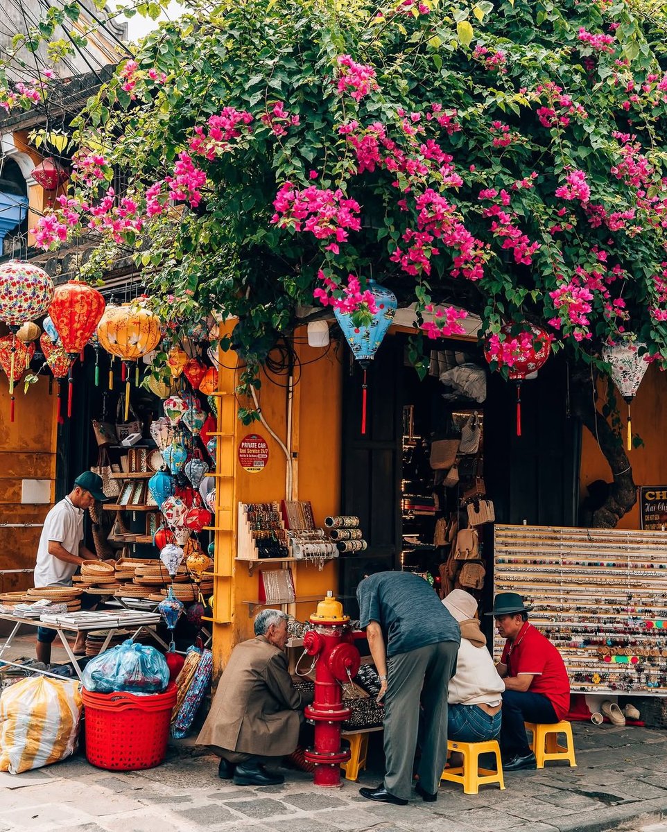 Ha Noi Full Day City Tour – Group Tour By Bus 4