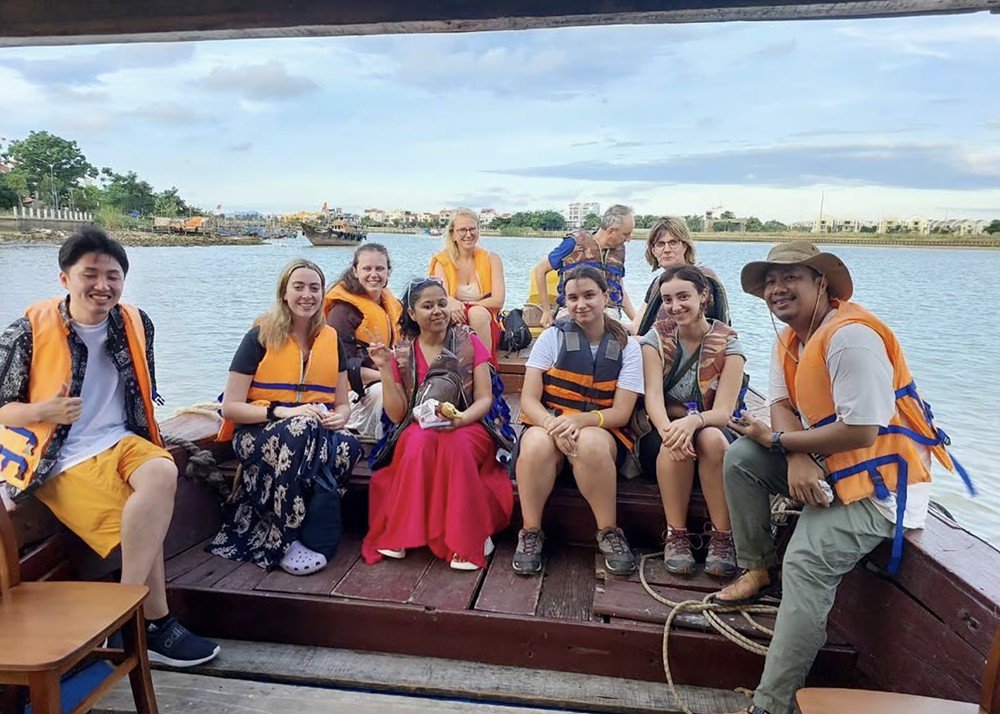 Hoi An/Da Nang: My Son sunset visit, boat trip with breakfast and lunch 7