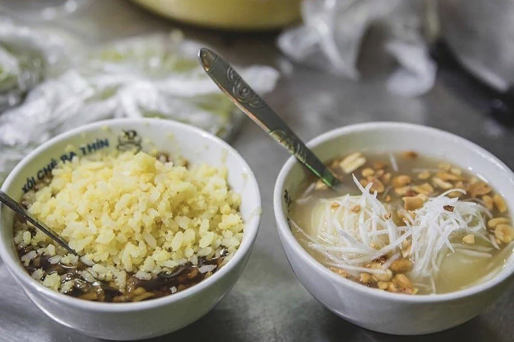 Hanoi: Small-Group Street Food Walking Tour 10