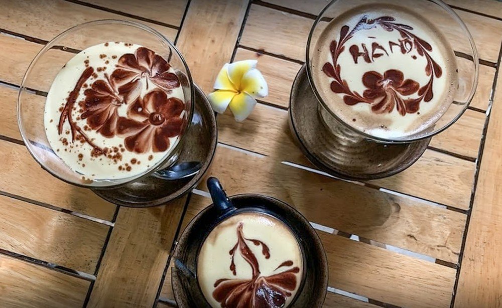 Hanoi: Guided Food Tour with Visit to Train Street 9