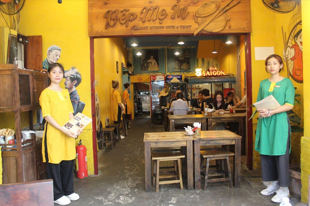 Saigon Michelin Guide Food Tour With Female Riders: A Culinary Adventure 3