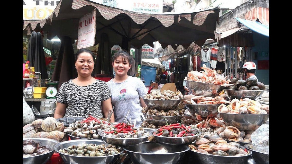 Saigon Michelin Guide Food Tour With Female Riders: A Culinary Adventure 10